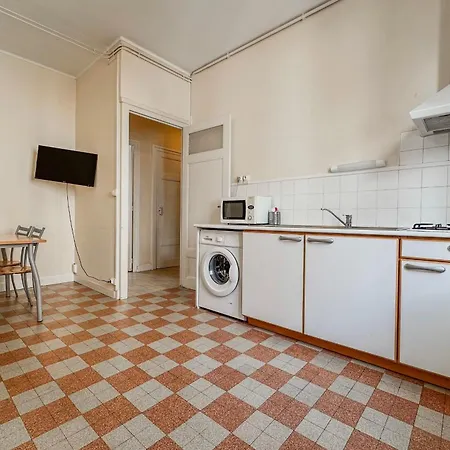 #eu L'authentique Apartament
